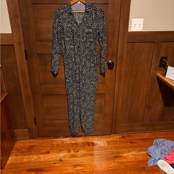 Anthropologie Lilia Black and White Geometric Patterned Jumpsuit - Picture 6 of 6